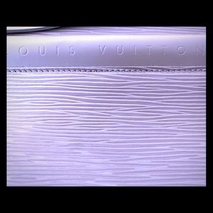 Louis Vuitton shoulder bag